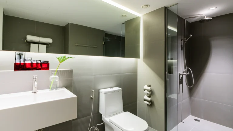 Studio G Plus Room 6